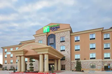 Holiday Inn Express & Suites Paris Texas by IHG