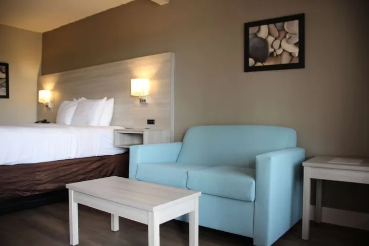 Room 4 of 23