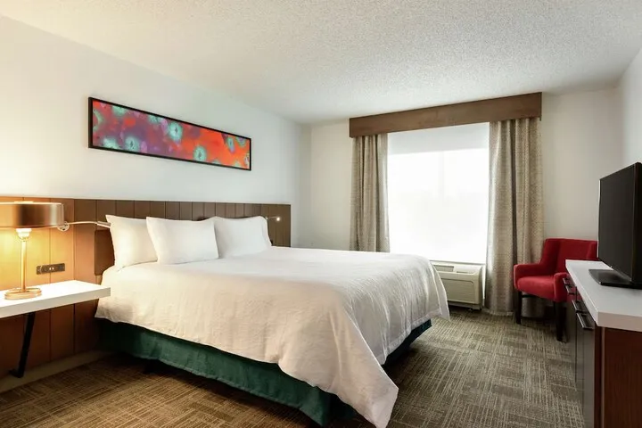 Room 3 of 37