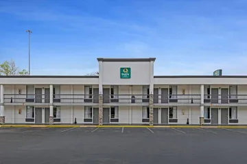Quality Inn Dalton East