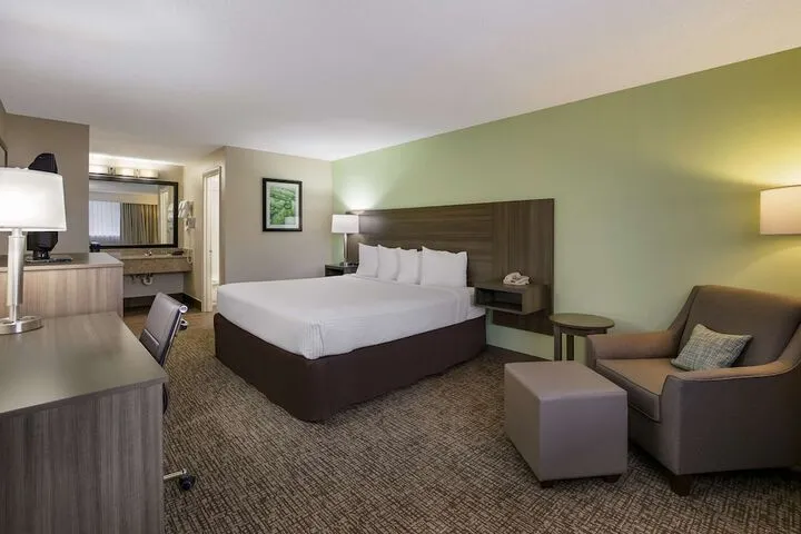 Room 3 of 26