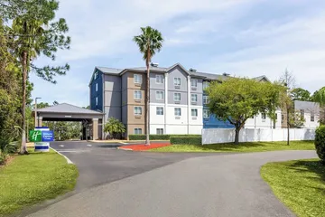 Holiday Inn Express & Suites Ormond Beach - North Daytona by IHG