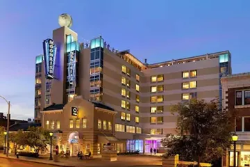 Moonrise Hotel
