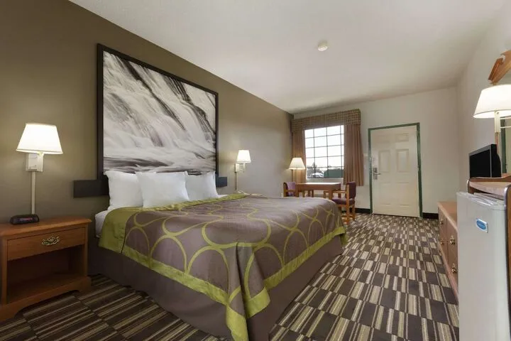 Room 3 of 14