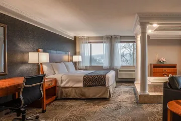 Monte Carlo Inn Barrie Suites