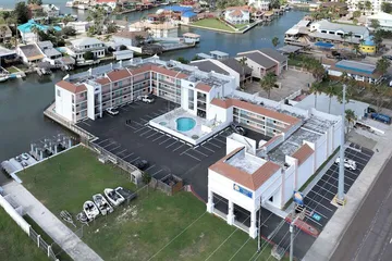 WindWater Hotel and Marina