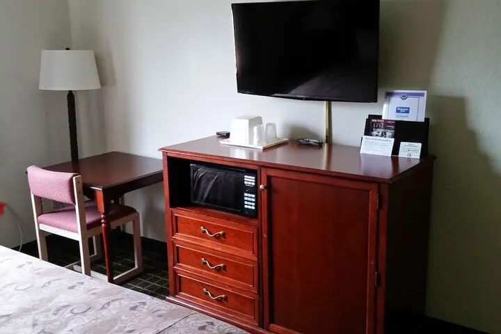Room 5 of 35