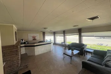 Macs Motel