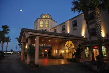 Inn on the Lakes