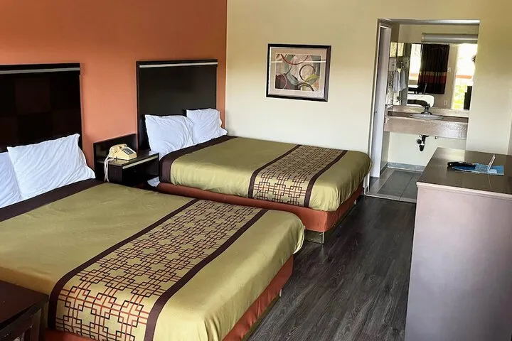 Room 5 of 31
