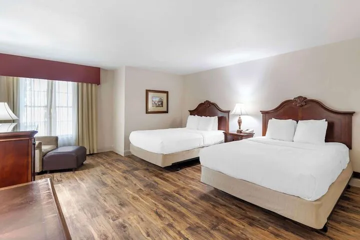 Room 4 of 46