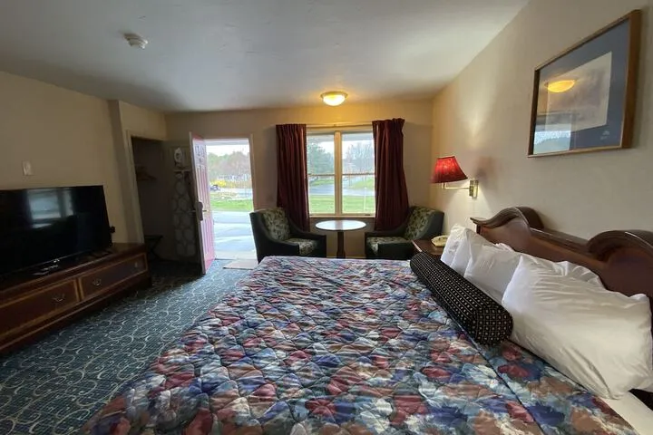 Room 4 of 54