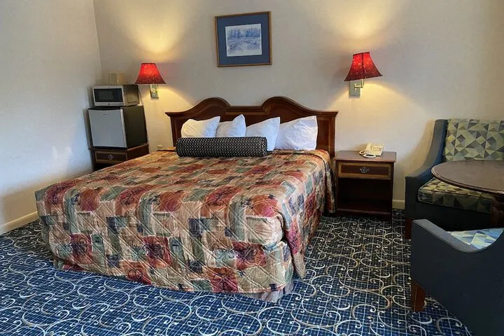 Room 5 of 54