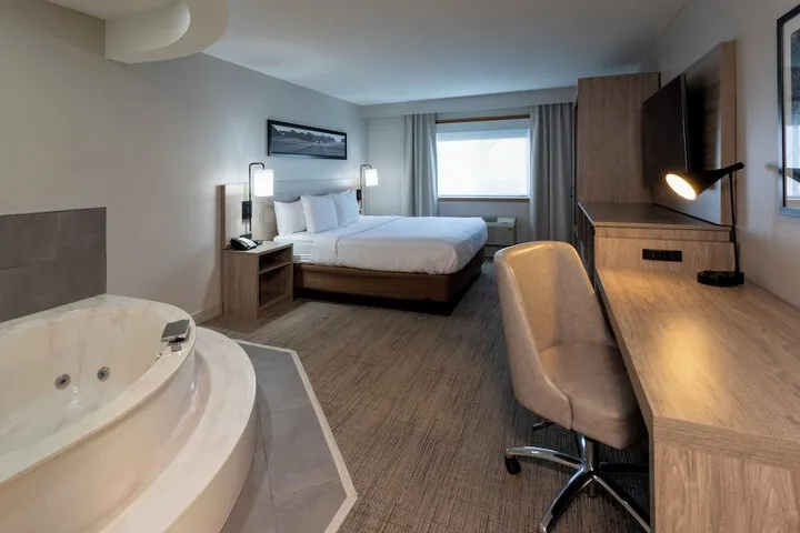 Room 5 of 20