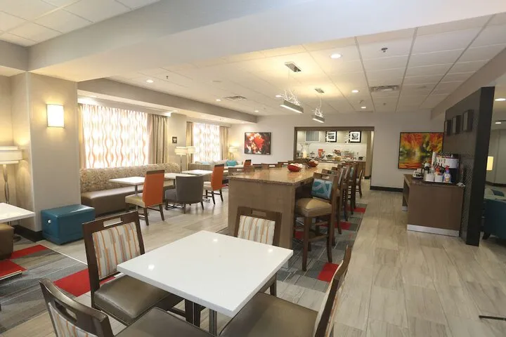 Hotel Interior 4 of 28