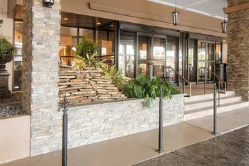 Comfort Inn & Suites at Copeland Tower