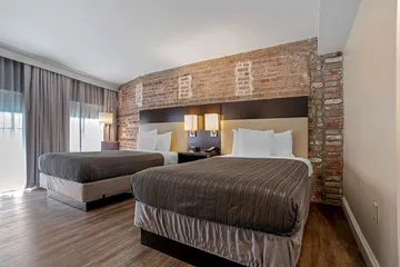 Best Western Plus St. Christopher Hotel