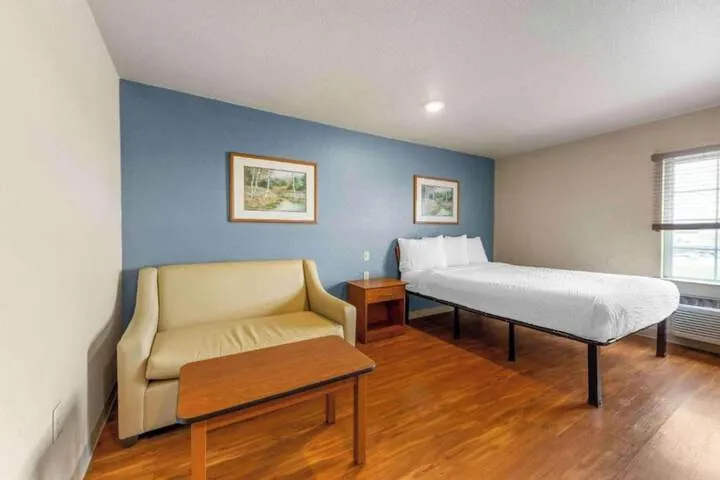 Room 4 of 22