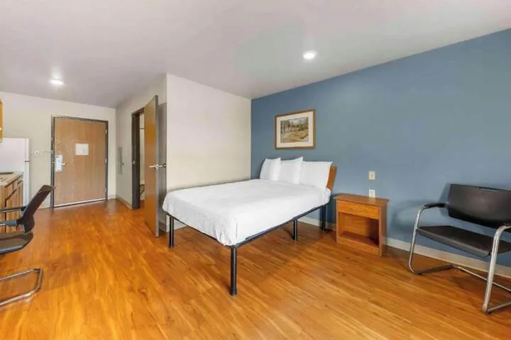 Room 3 of 22