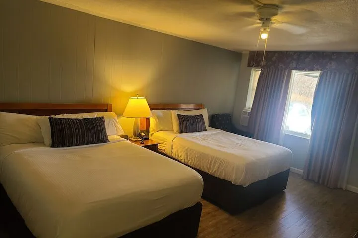 Room 3 of 12