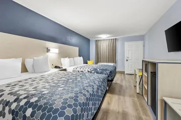 Econo Lodge Inn & Suites Cayce I-26 Airport