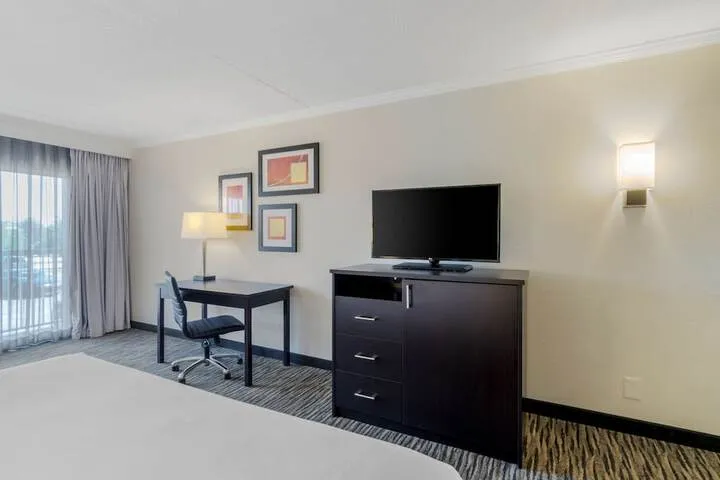 Room 4 of 29
