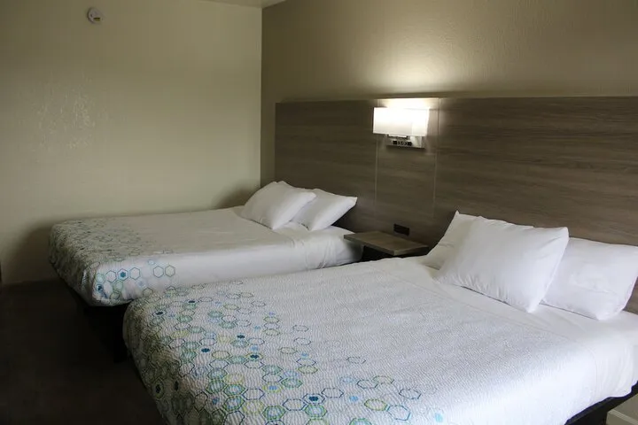 Room 5 of 25
