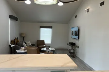 Garden Inn & Suite