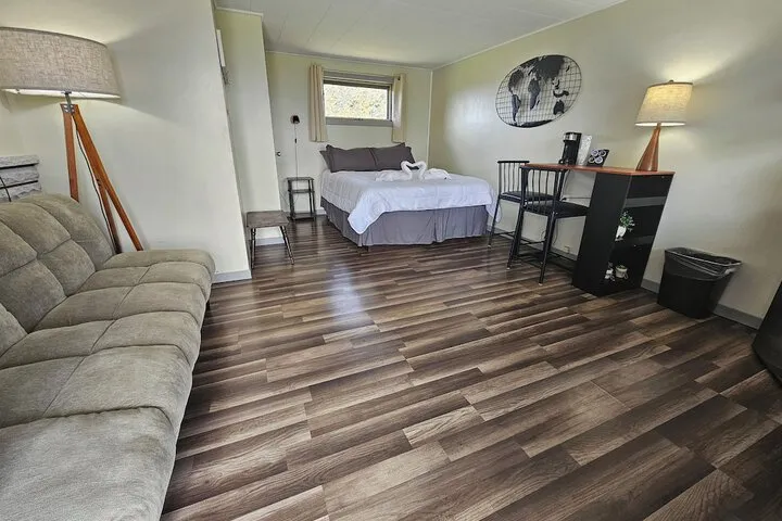 Room 2 of 12