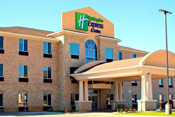 Holiday Inn Express & Suites Bonham by IHG