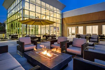 DoubleTree by Hilton Hotel Bristol Connecticut