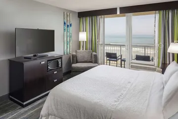 Hampton Inn Daytona Beach / Beachfront