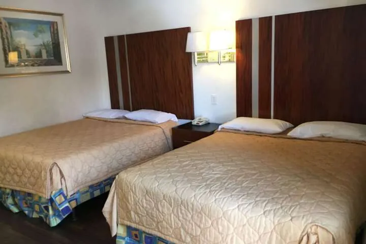 Room 4 of 54