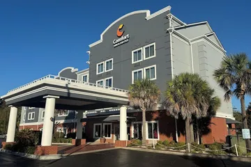 Comfort Inn & Suites North Charleston - Northwoods