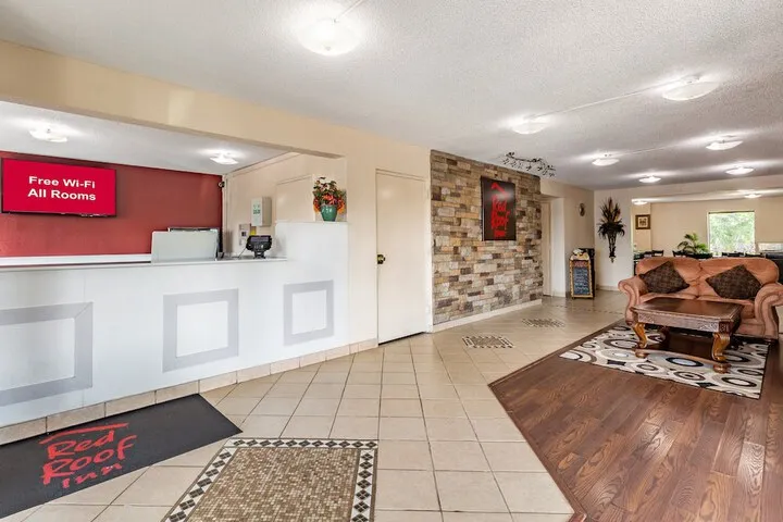 Concierge desk