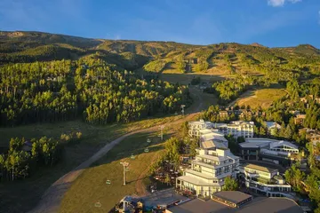 Viewline Resort Snowmass Autograph Collection