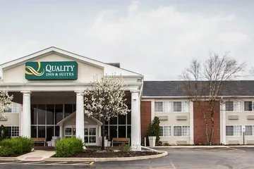 Quality Inn and Suites St. Charles - West Chicago