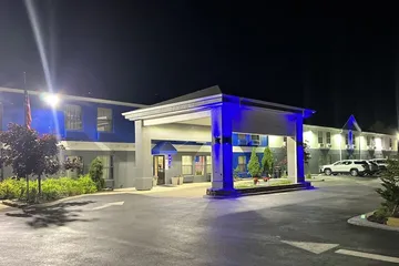 Days Inn by Wyndham Great Lakes Naval Base