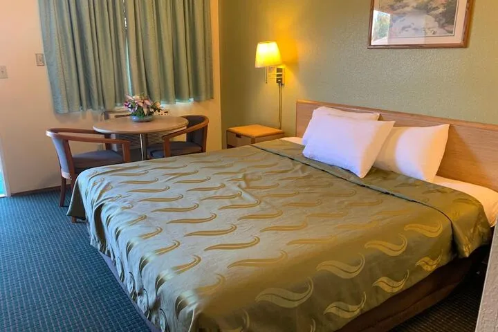 Room 4 of 21