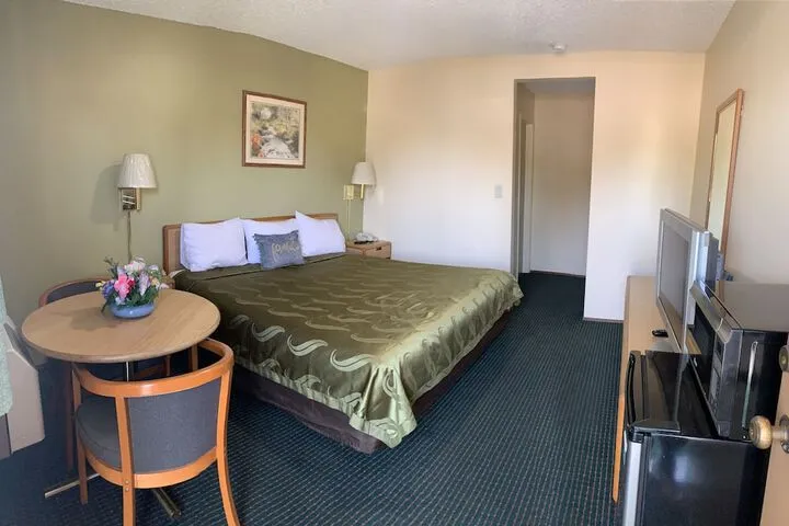 Room 2 of 21