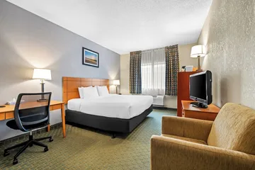 Quality Inn Dubuque on Hwy 20