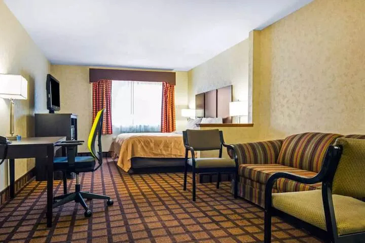 Room 5 of 31