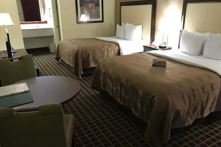 Room 4 of 21