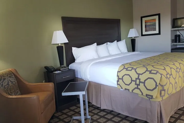 Room 5 of 54