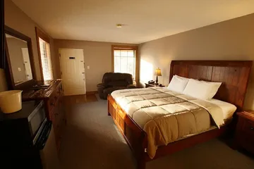 Skyline Lodge