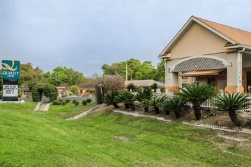 Quality Inn near Manatee Springs State Park