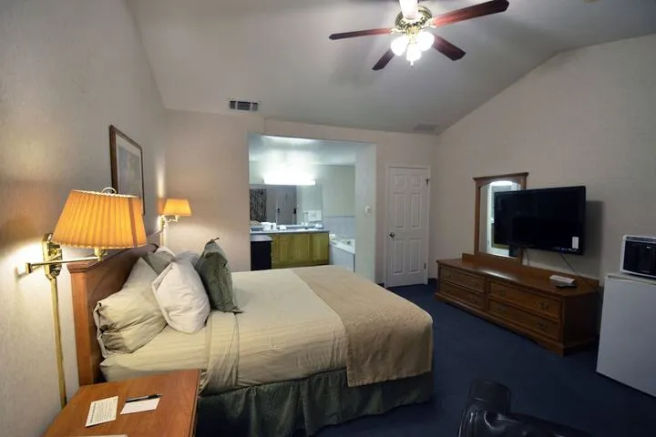 Room 5 of 37