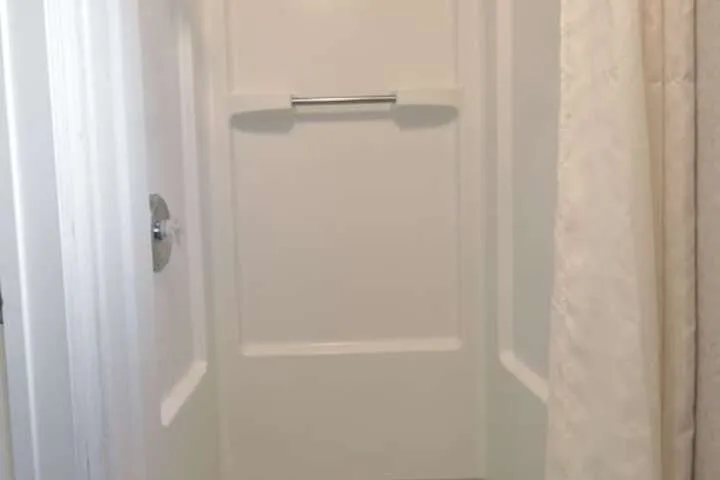 Room 3 of 37