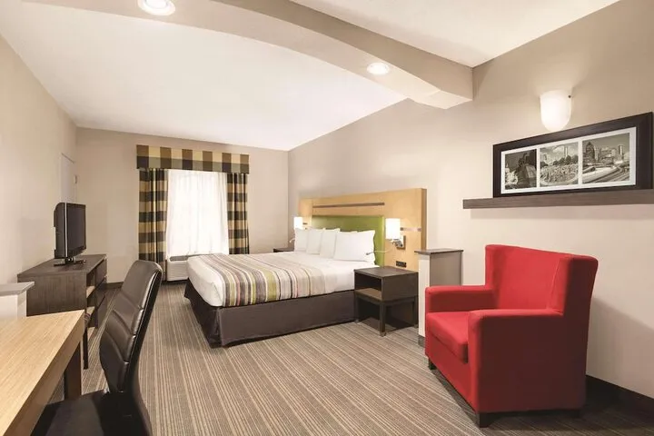 Room 4 of 24