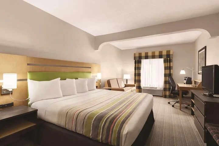 Room 5 of 24